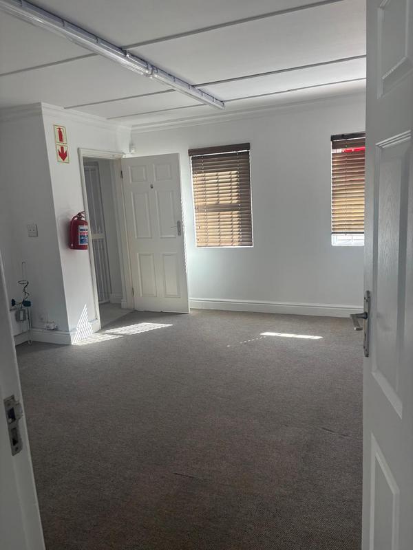 Commercial Property for Sale in Diep River Western Cape